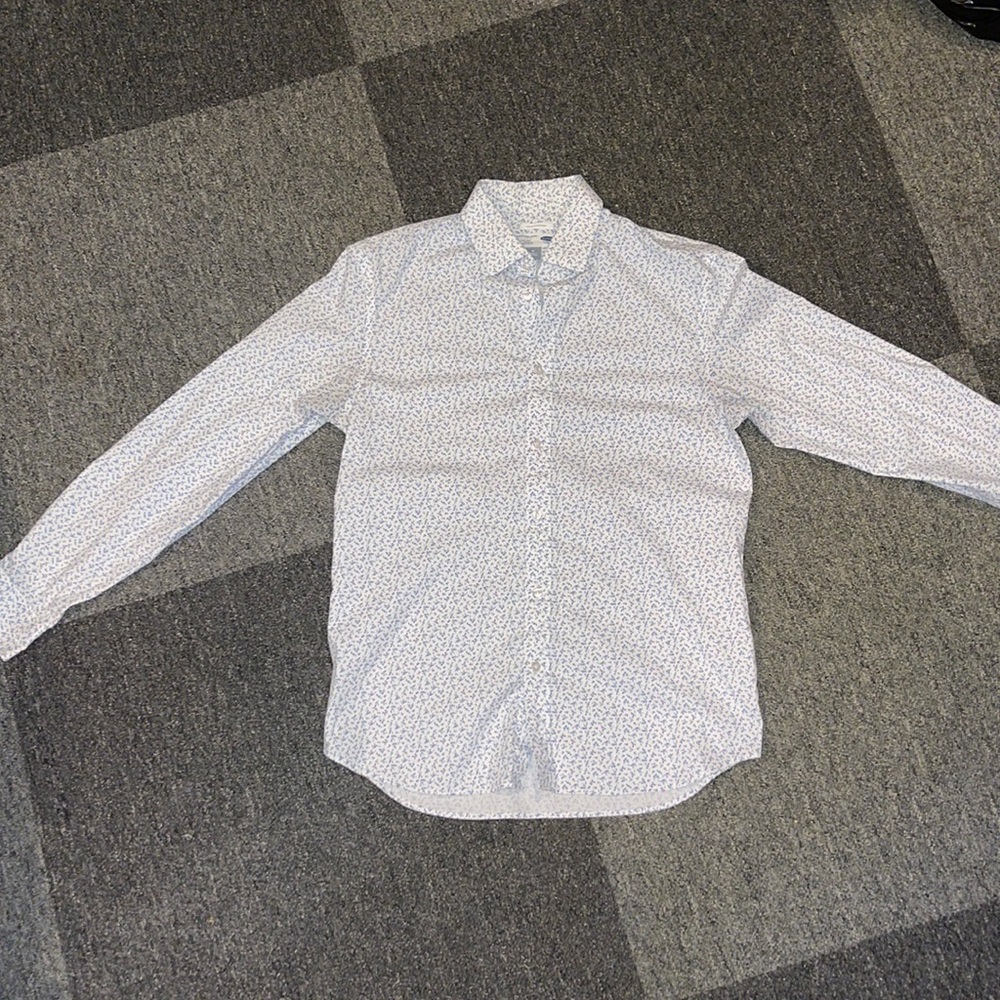 Men’s Medium Dress Shirt